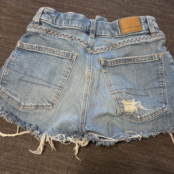 American Eagle Denim Shorts SZ 2 Curvy 90s Boyfriend Jean Distressed Stretch - Picture 4 of 7